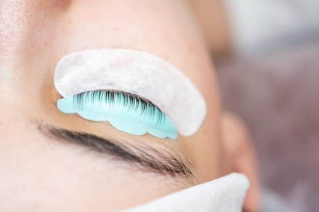 Laminacja rzęs na ile starcza i od czego to zależy?