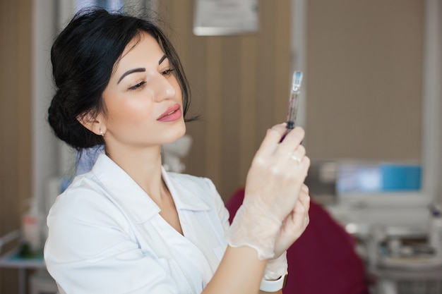 Ile kosztują stymulatory tkankowe i od czego zależy ich cena?