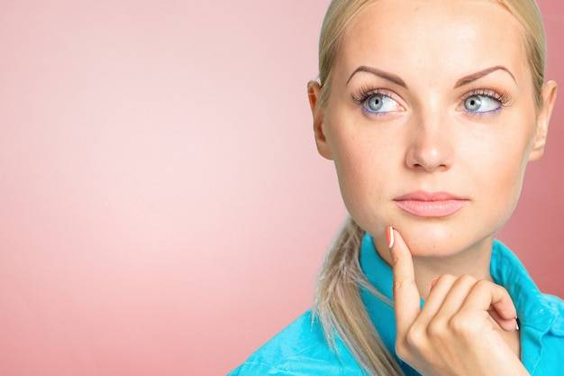 Jak odmłodzić twarz domowymi sposobami?