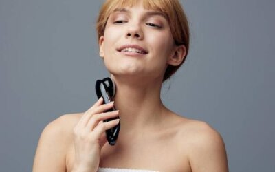 Jak masować twarz masażerem elektrycznym, by poprawić wygląd skóry?