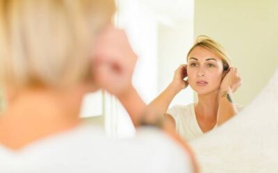 Jak naturalnie odmłodzić skórę twarzy i poprawić jej wygląd?