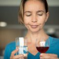 Czy po mezoterapii igłowej można pić alkohol?